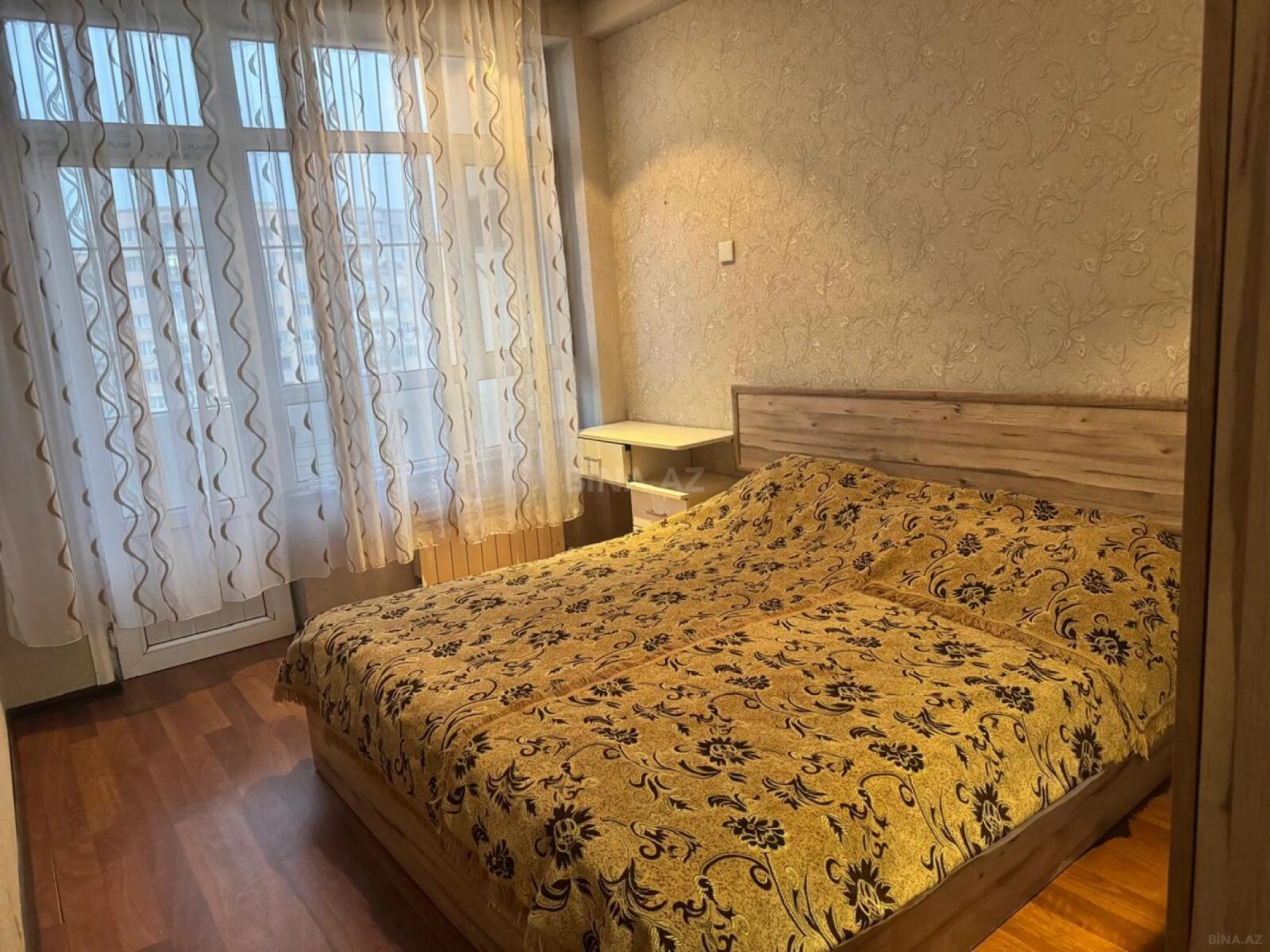 Kirayə verilir 2 otaqlı mənzil 65 m²