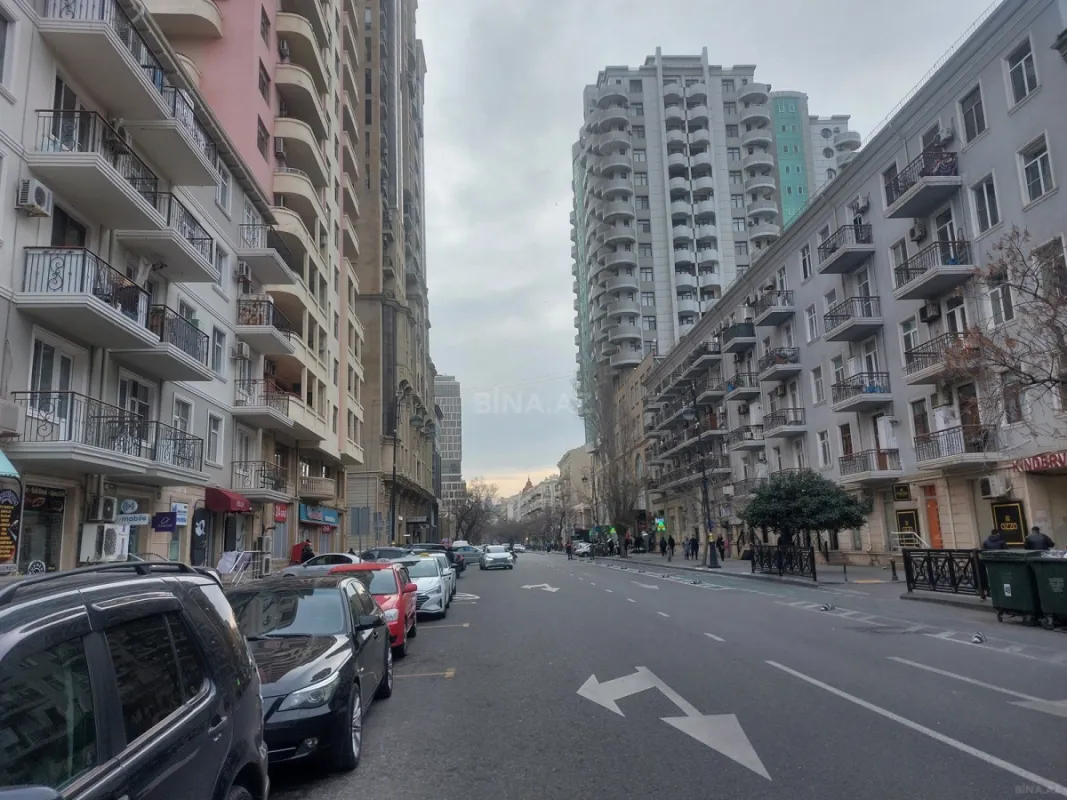 Kirayə verilir 3 otaqlı ofis 125 m²