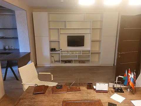 Kirayə verilir 3 otaqlı ofis 125 m²
