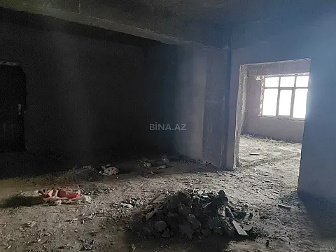 Satılır 4 otaqlı mənzil 170 m²