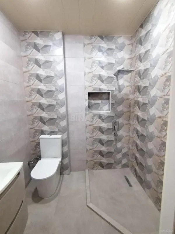 Satılır 4 otaqlı mənzil 176 m²