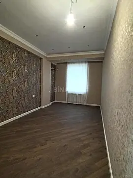 Satılır 4 otaqlı mənzil 176 m²