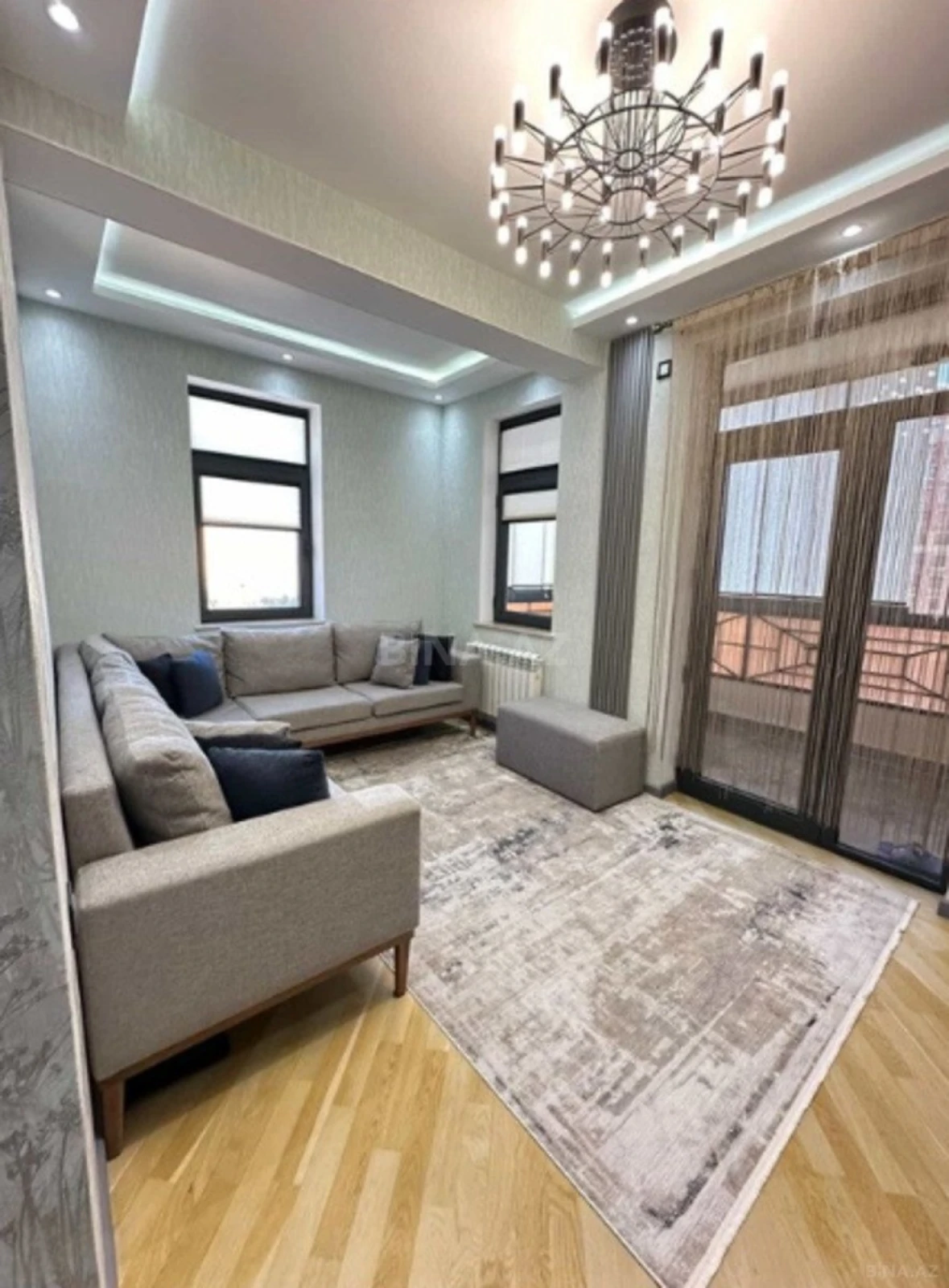 Satılır 3 otaqlı mənzil 115 m²
