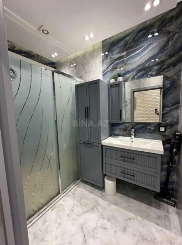 Satılır 3 otaqlı mənzil 115 m²