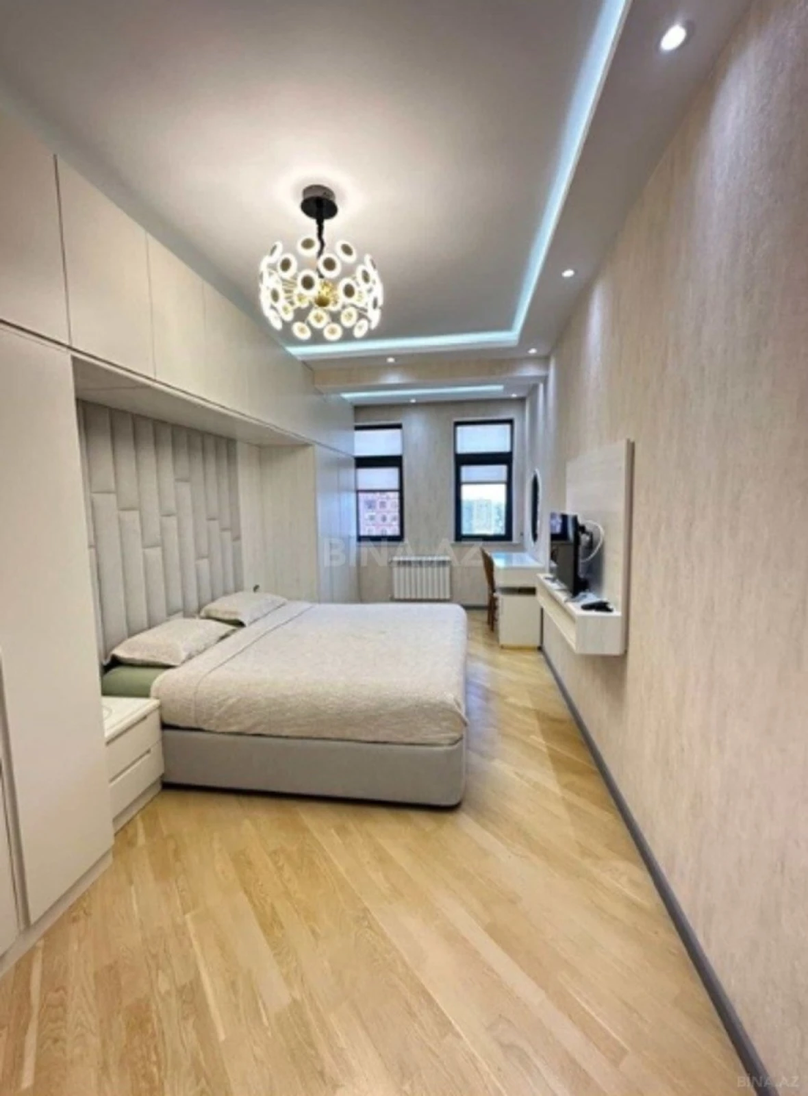Satılır 3 otaqlı mənzil 115 m²