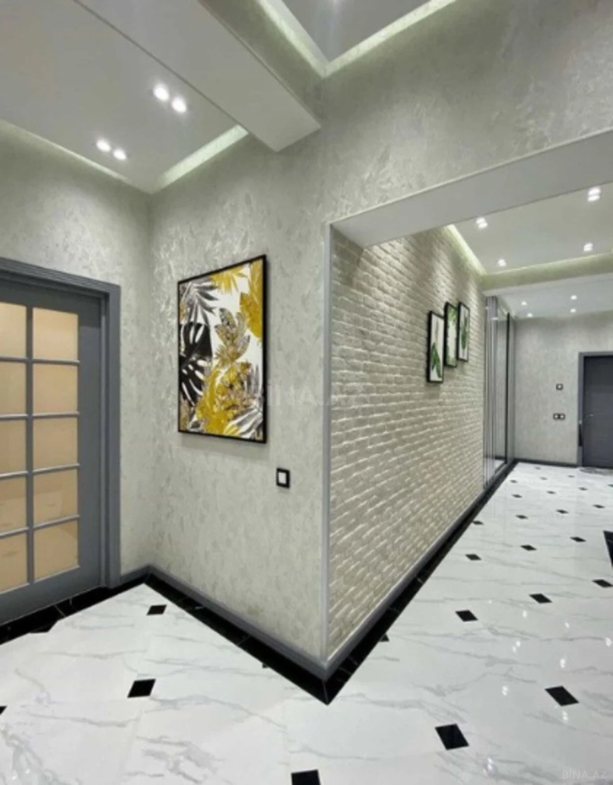 Satılır 3 otaqlı mənzil 115 m²