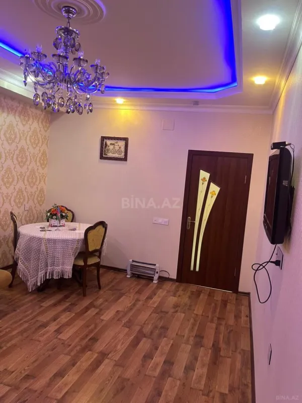 Satılır 2 otaqlı mənzil 71 m²