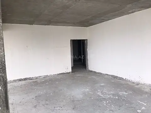 Satılır 4 otaqlı mənzil 177 m²