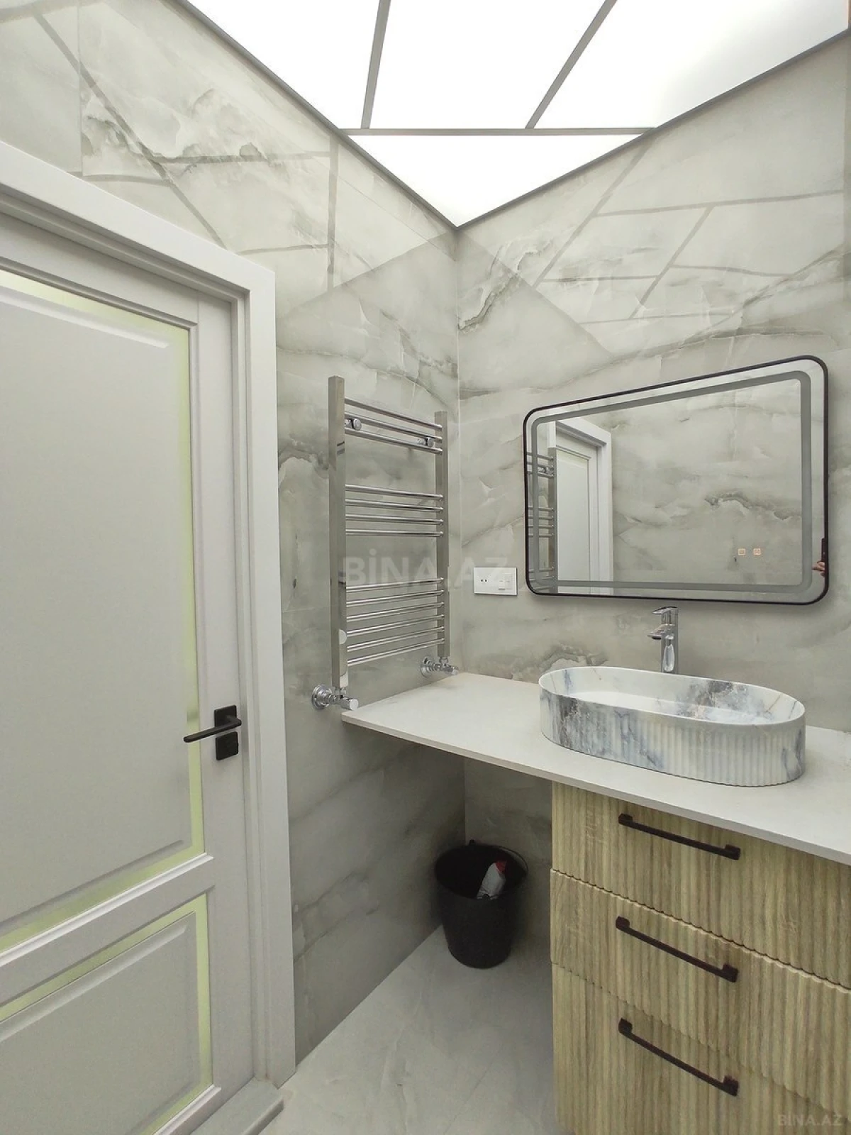 Satılır 3 otaqlı mənzil 87 m²