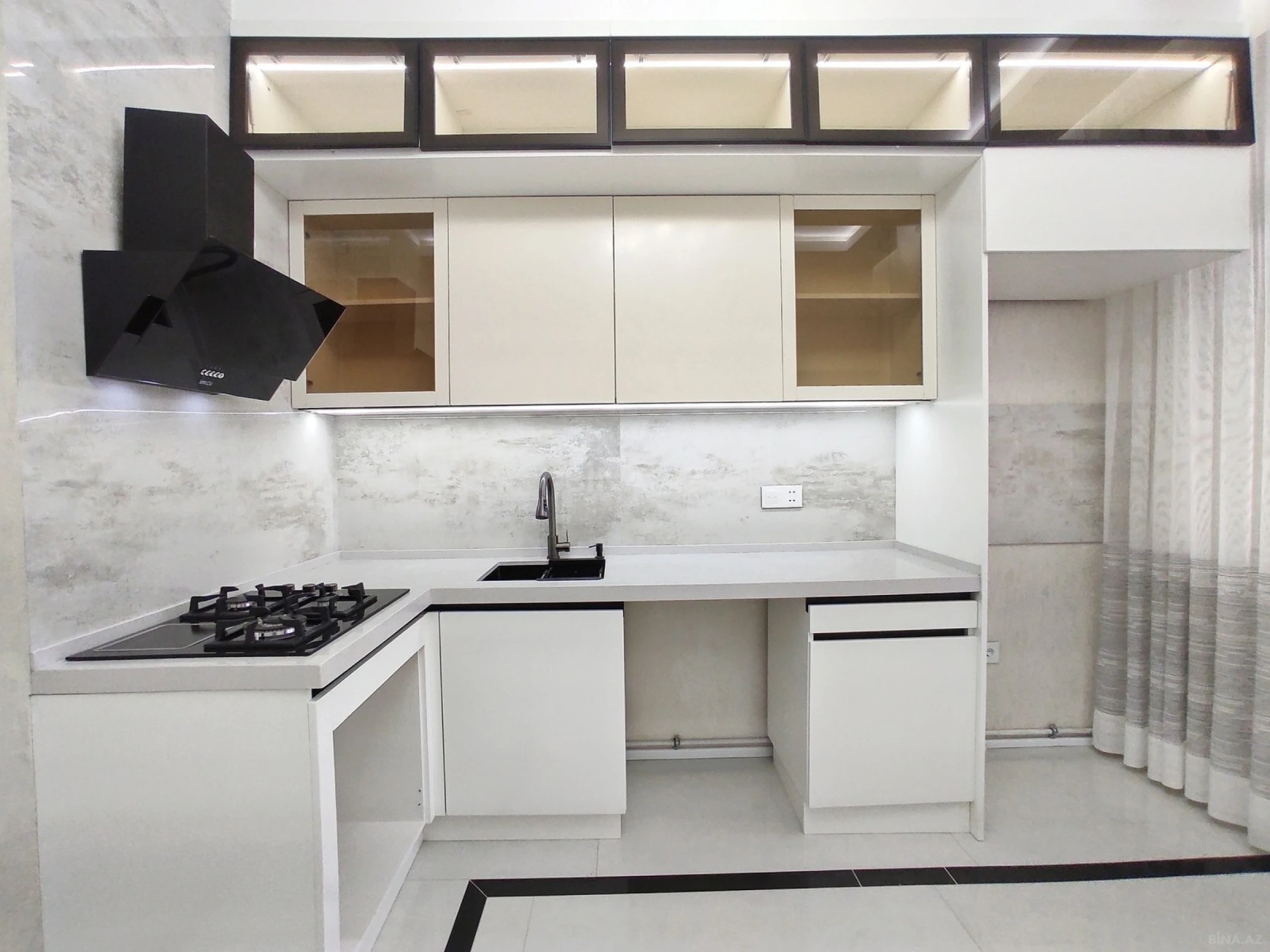Satılır 3 otaqlı mənzil 87 m²