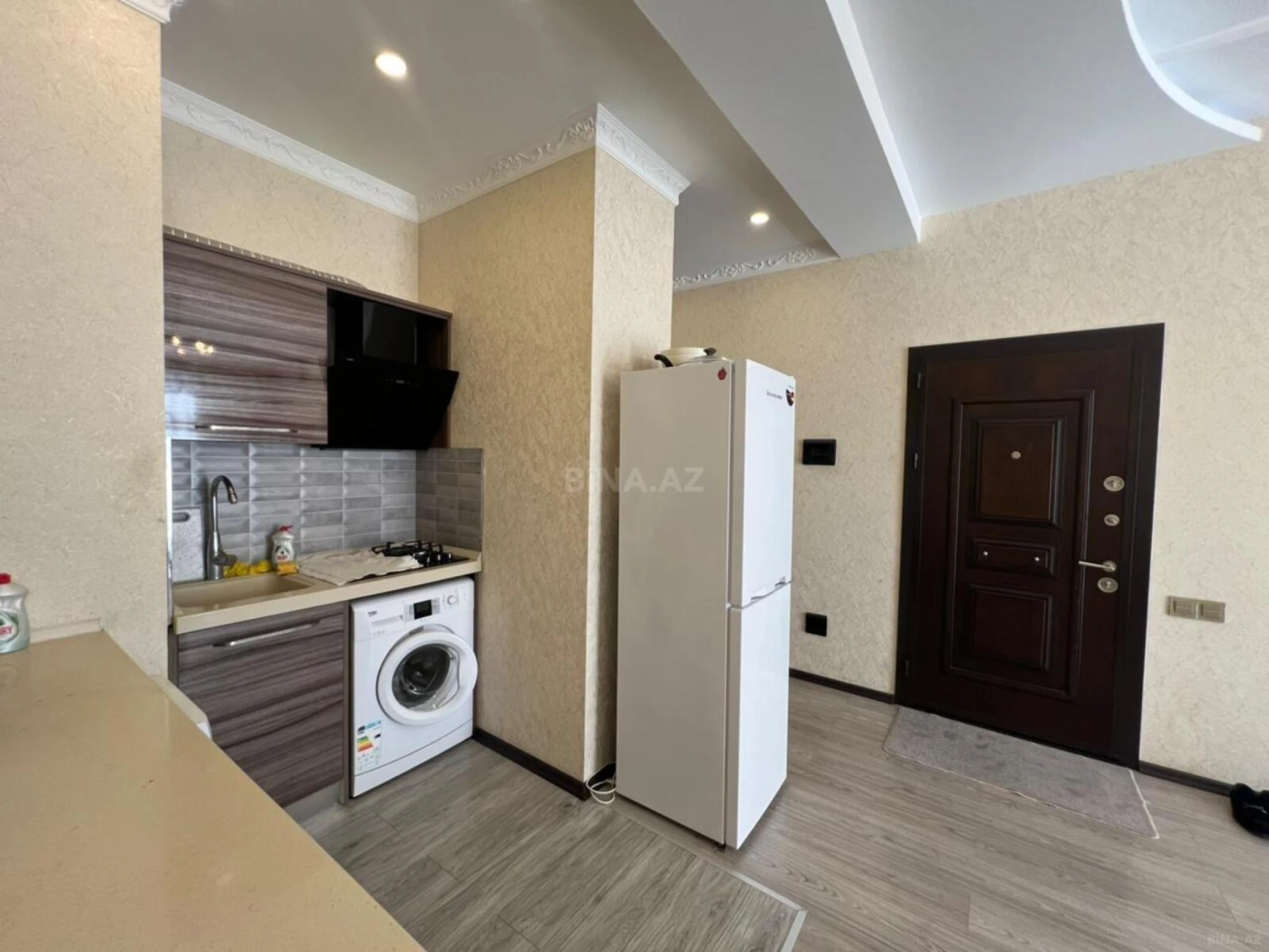 Kirayə verilir 2 otaqlı mənzil 64 m²