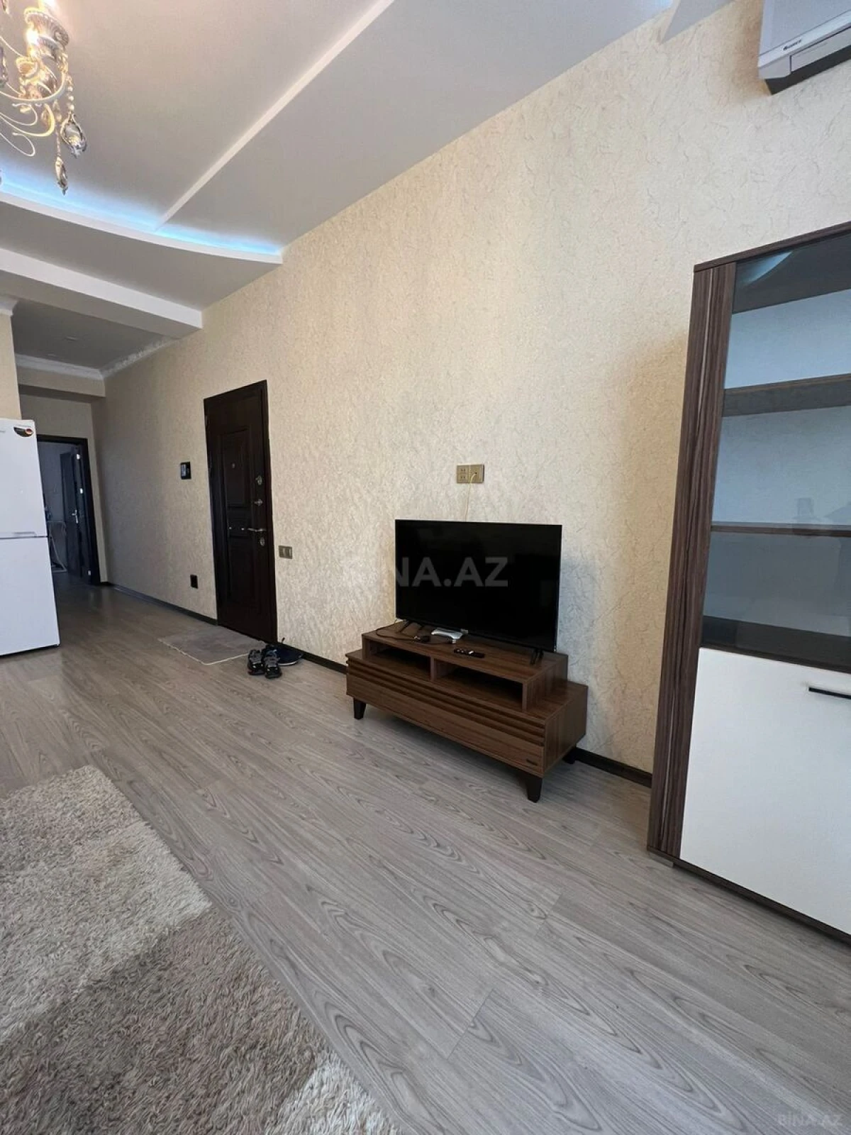 Kirayə verilir 2 otaqlı mənzil 64 m²