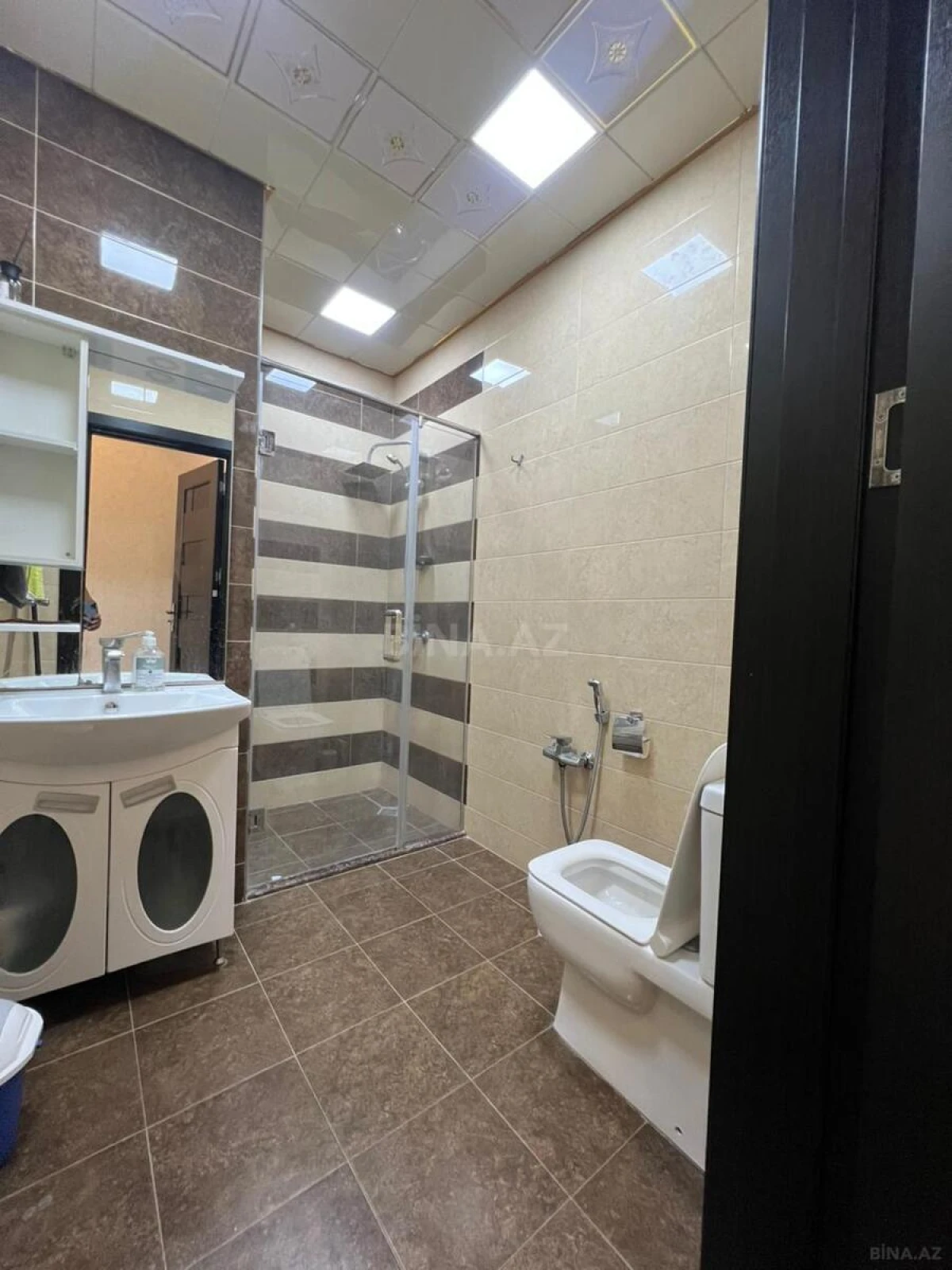 Kirayə verilir 2 otaqlı mənzil 64 m²