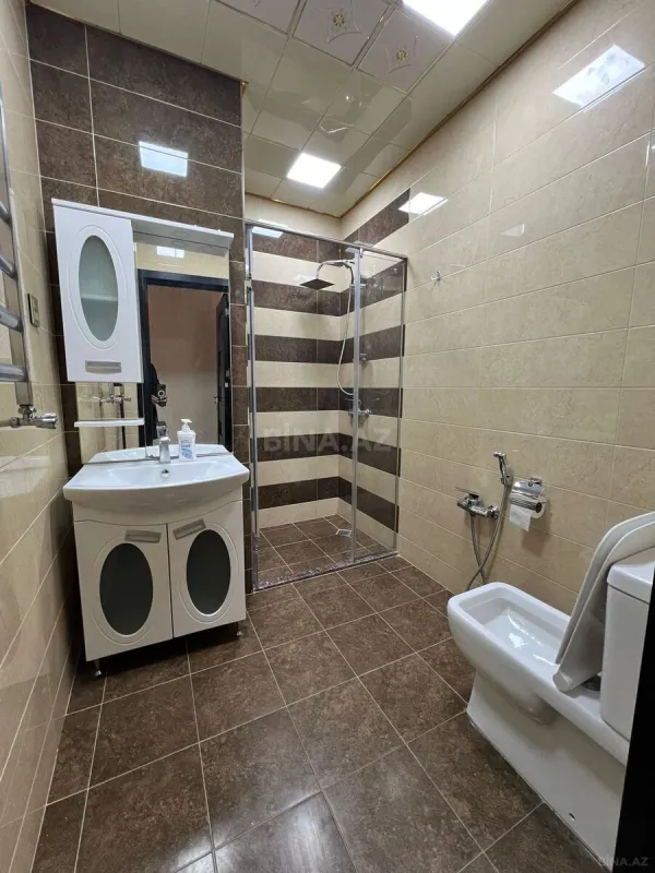 Kirayə verilir 2 otaqlı mənzil 64 m²