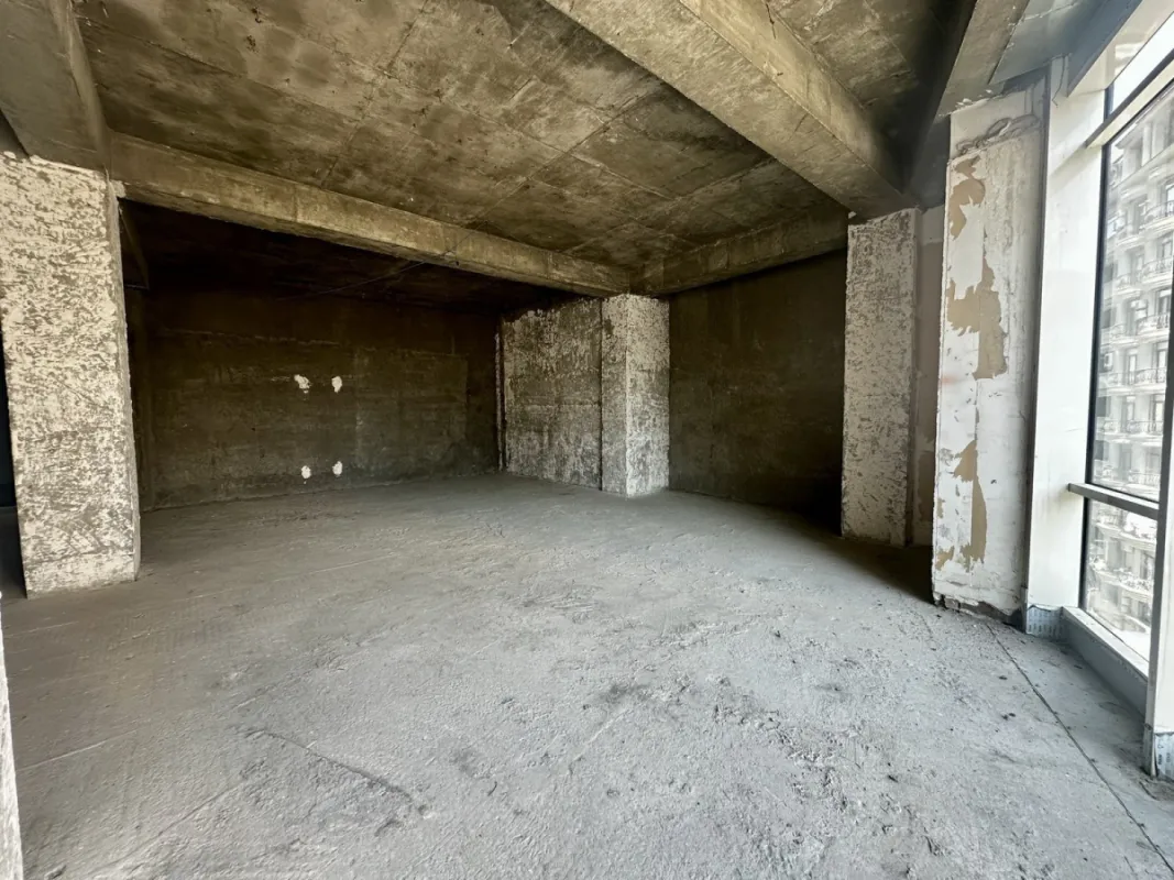 Satılır 4 otaqlı mənzil 232 m²