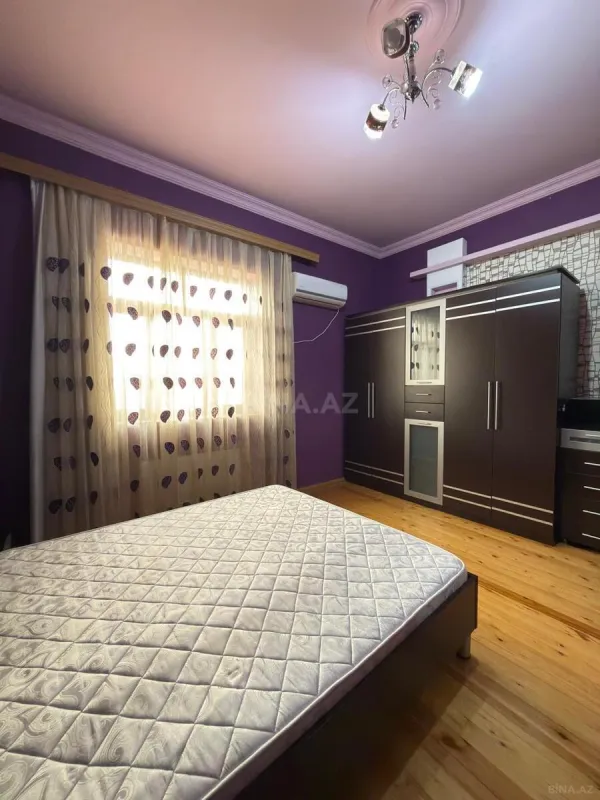 Satılır 7 otaqlı həyət evi 330 m²