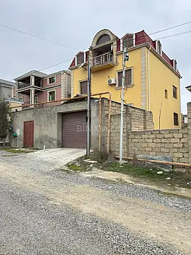 Satılır 7 otaqlı həyət evi 330 m² — Bakı, Badamdar 7 otaq 330.00 m²