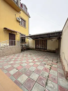 Satılır 7 otaqlı həyət evi 330 m²