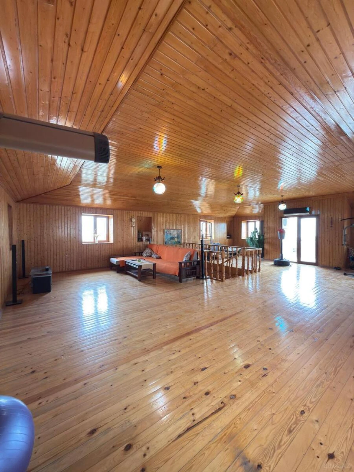 Satılır 7 otaqlı həyət evi 330 m²