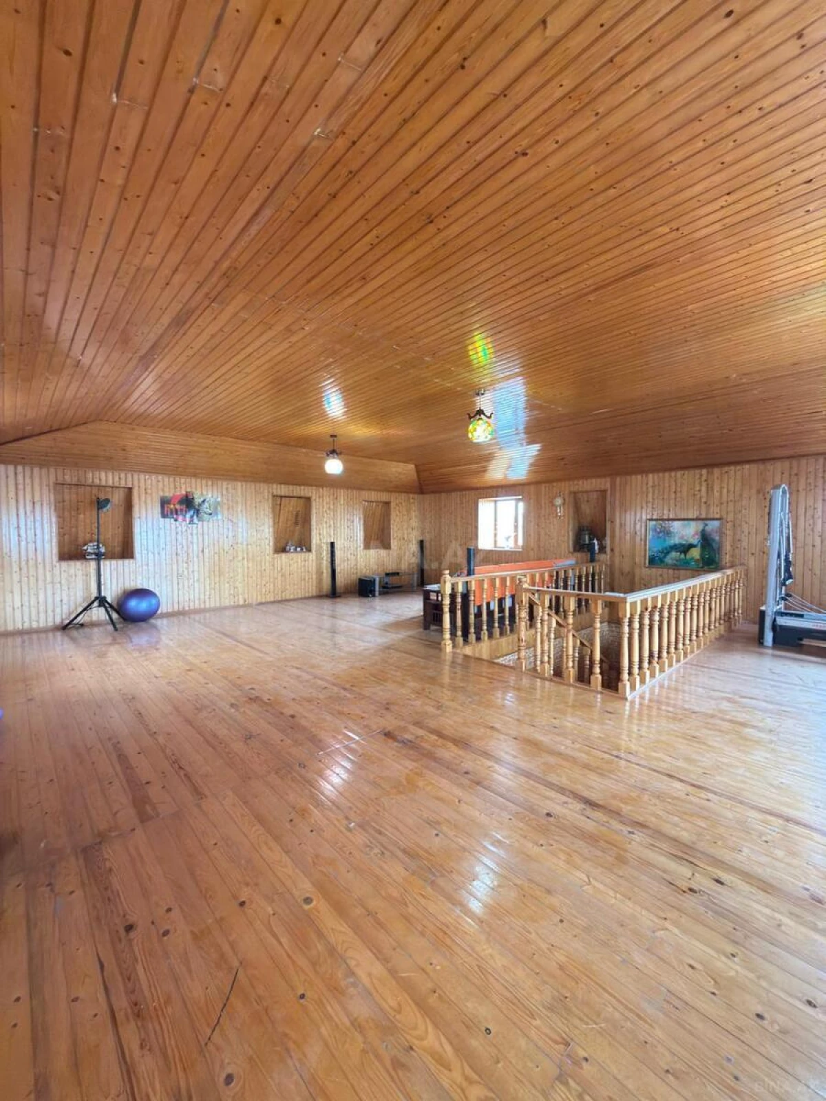 Satılır 7 otaqlı həyət evi 330 m²