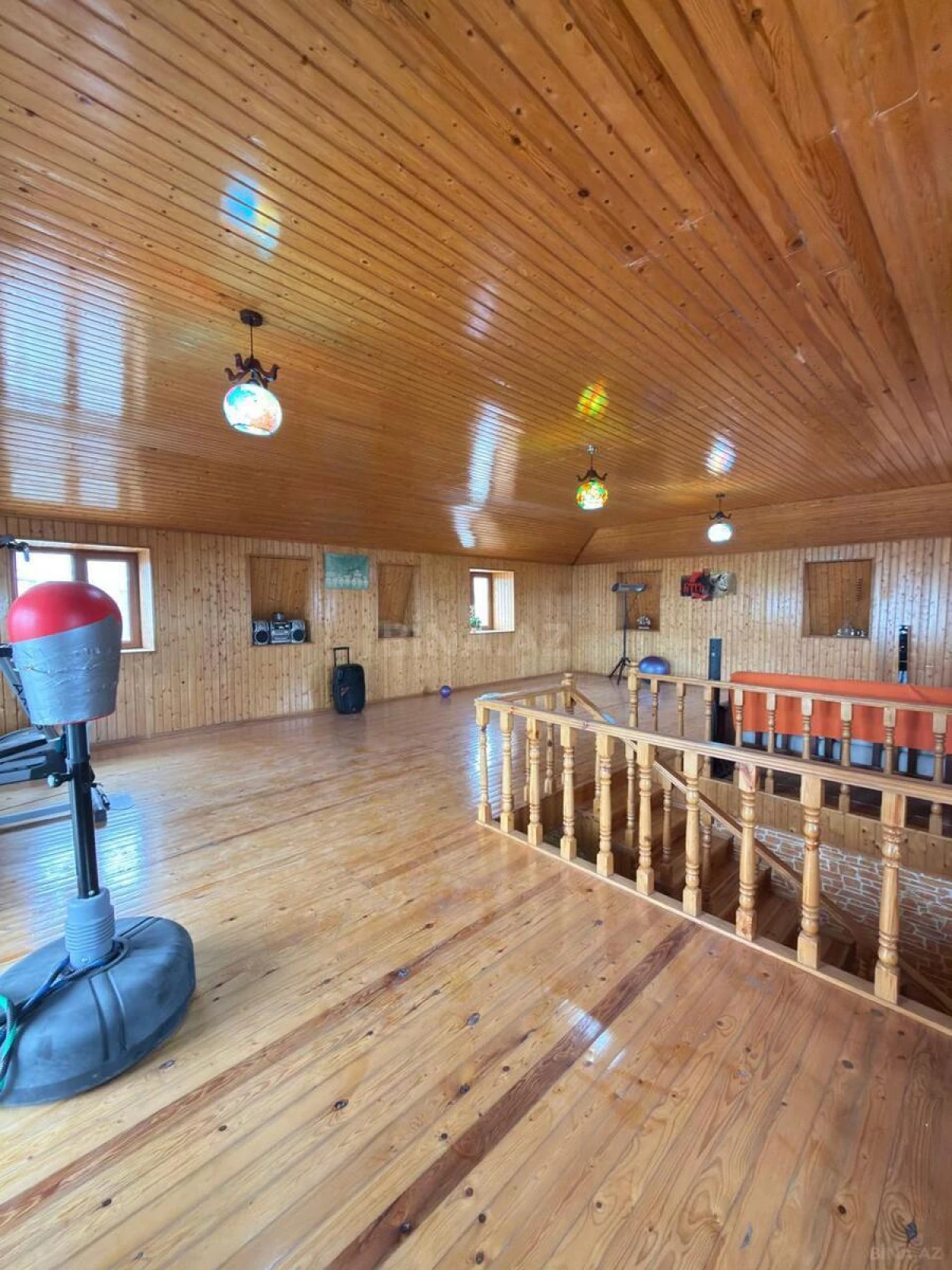 Satılır 7 otaqlı həyət evi 330 m²