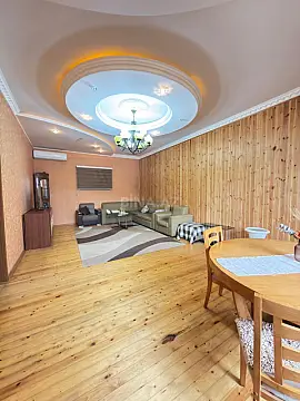 Satılır 7 otaqlı həyət evi 330 m²
