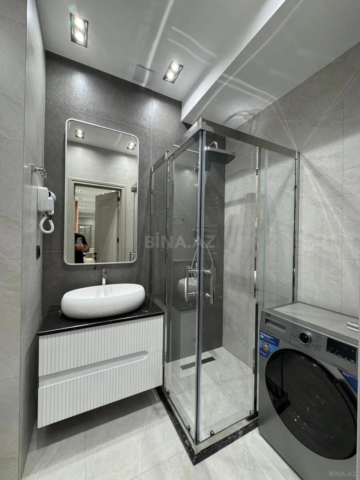 Satılır 2 otaqlı mənzil 77 m²