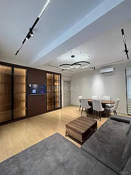 Satılır 2 otaqlı mənzil 77 m²