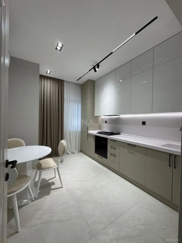 Satılır 2 otaqlı mənzil 77 m²