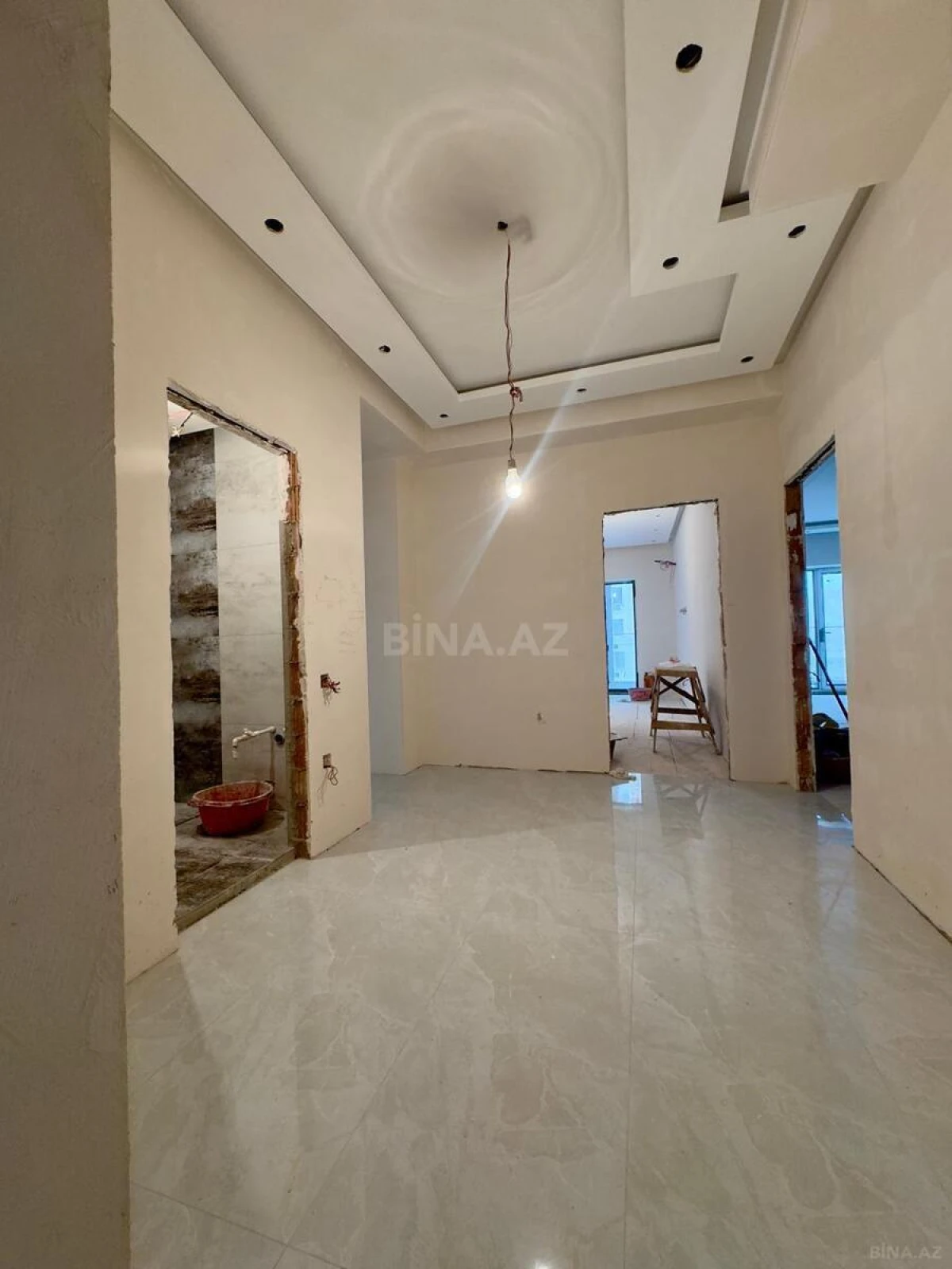 Satılır 3 otaqlı mənzil 110 m²