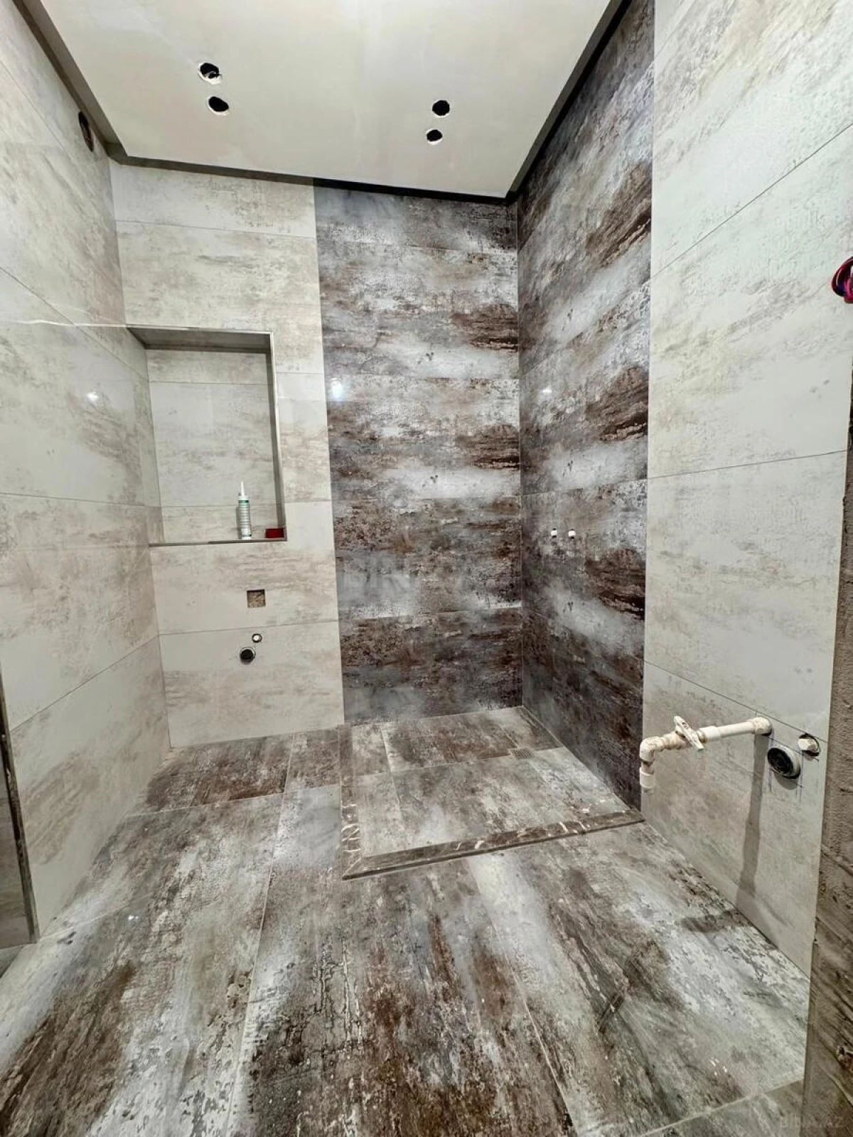 Satılır 3 otaqlı mənzil 110 m²