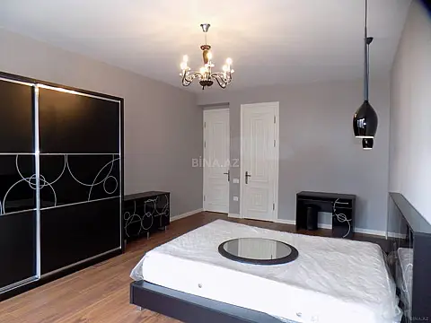 Kirayə verilir 4 otaqlı mənzil 160 m²