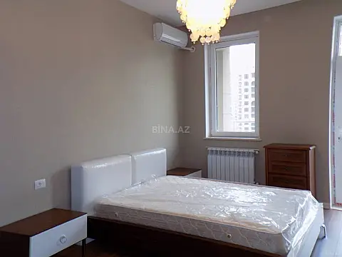 Kirayə verilir 4 otaqlı mənzil 160 m²