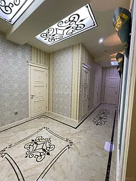 Satılır 4 otaqlı mənzil 190 m²