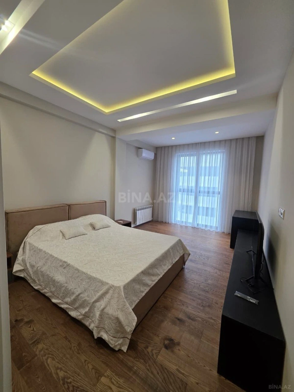 Satılır 3 otaqlı mənzil 150 m²