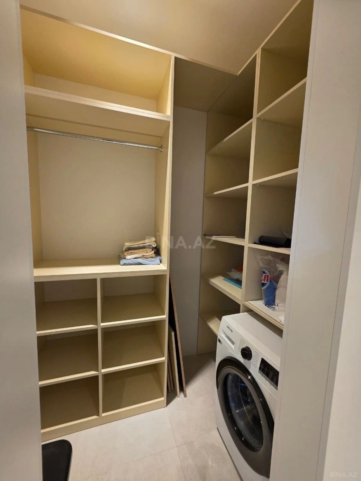 Satılır 3 otaqlı mənzil 150 m²