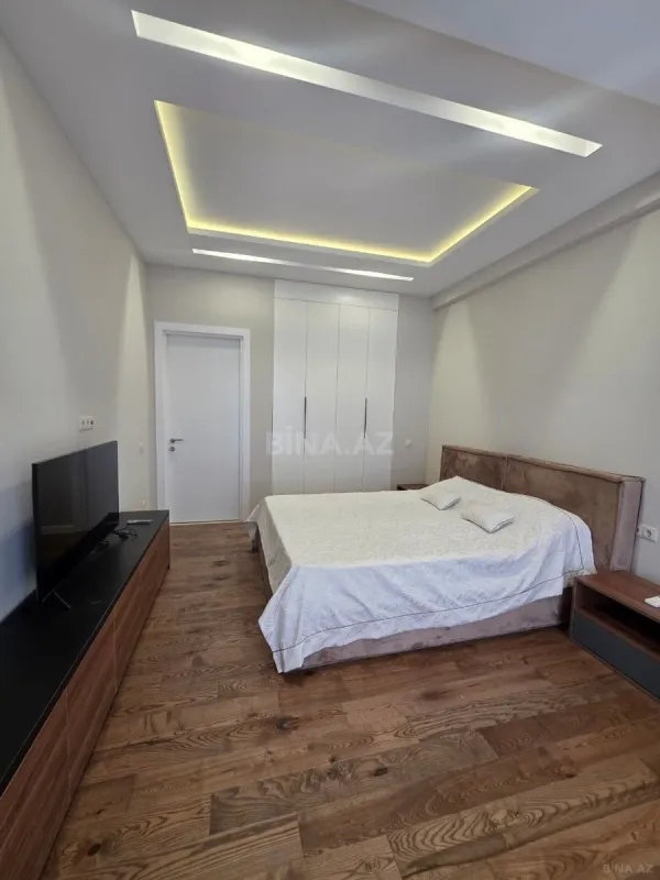 Satılır 3 otaqlı mənzil 150 m²