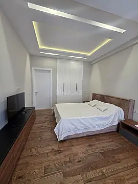 Satılır 3 otaqlı mənzil 150 m²