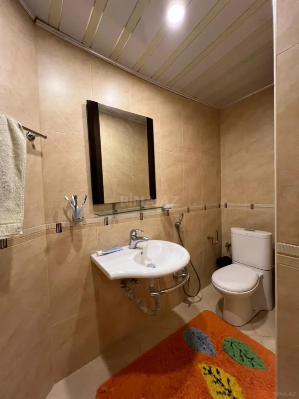 Satılır 4 otaqlı mənzil 195 m²