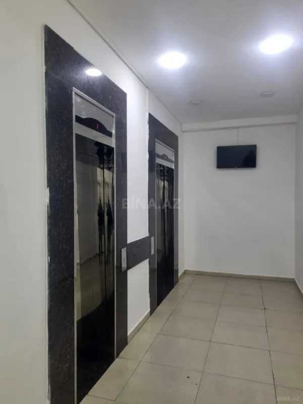 Kirayə verilir 2 otaqlı mənzil 81 m²