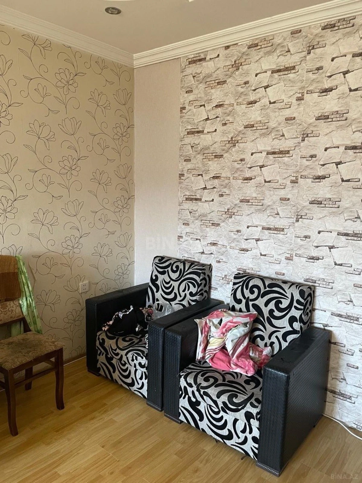 Satılır 2 otaqlı mənzil 65 m²