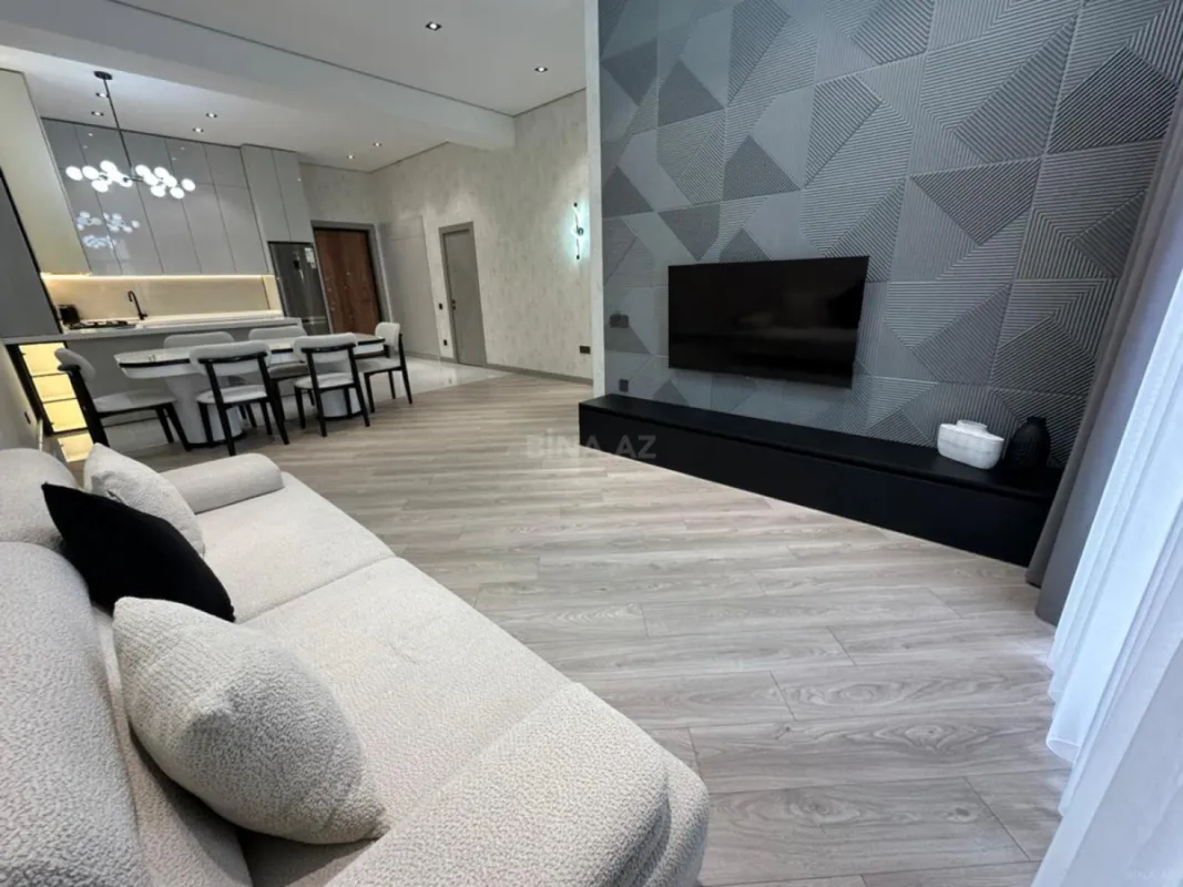 Kirayə verilir 2 otaqlı mənzil 80 m²