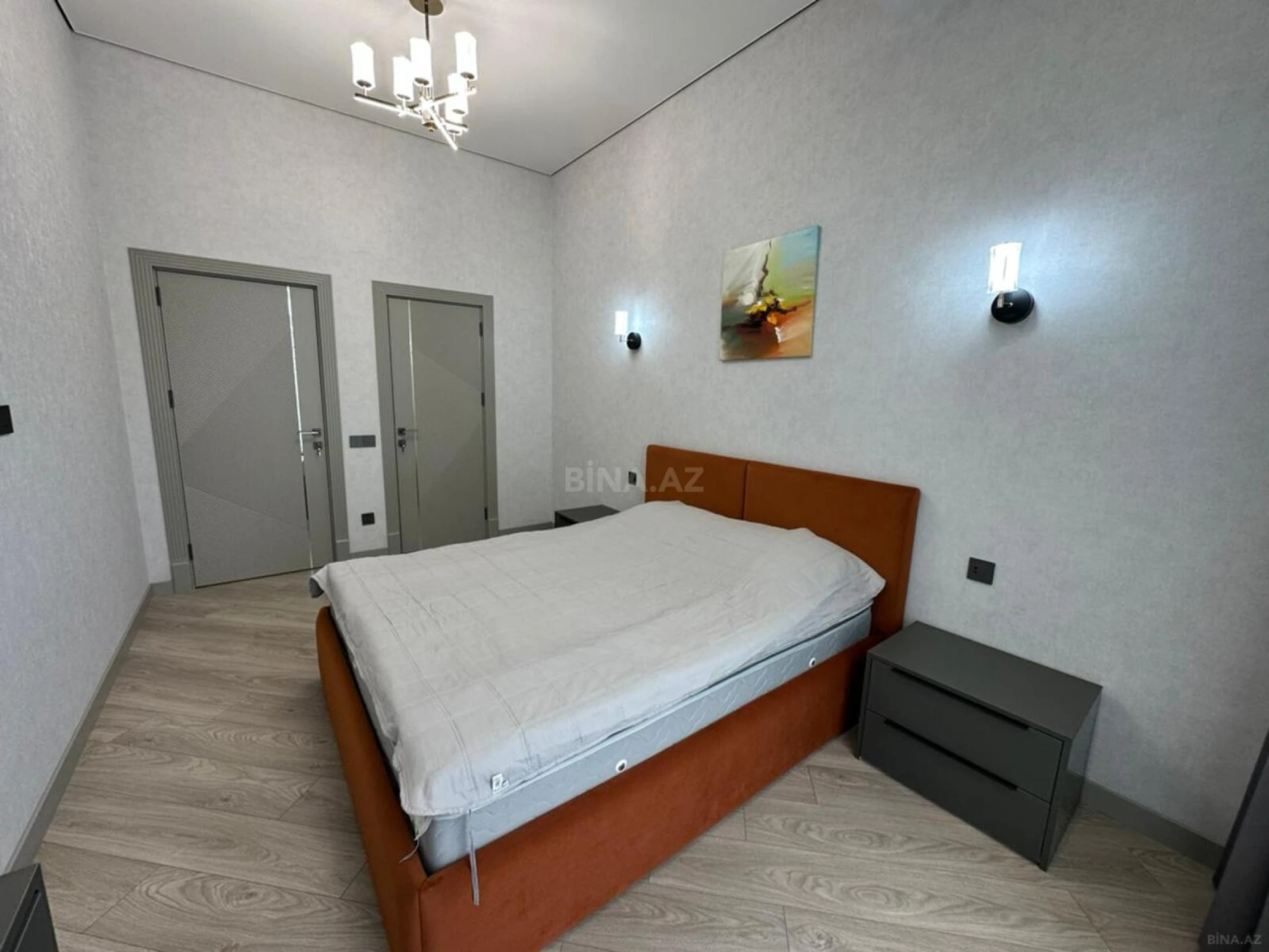 Kirayə verilir 2 otaqlı mənzil 80 m²