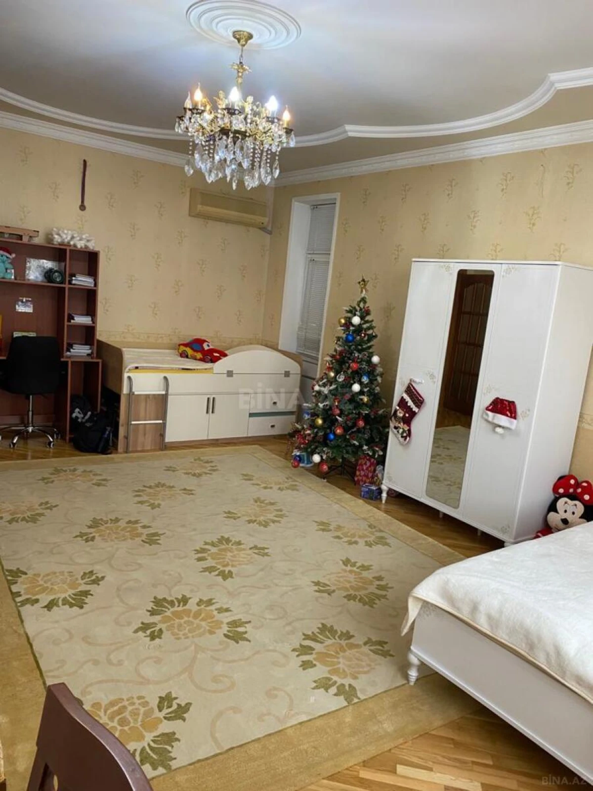 Satılır 3 otaqlı mənzil 110 m²