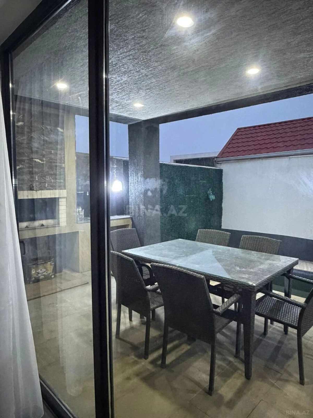 Satılır 4 otaqlı həyət evi 180 m²