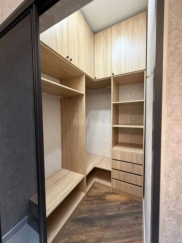 Satılır 4 otaqlı həyət evi 180 m²