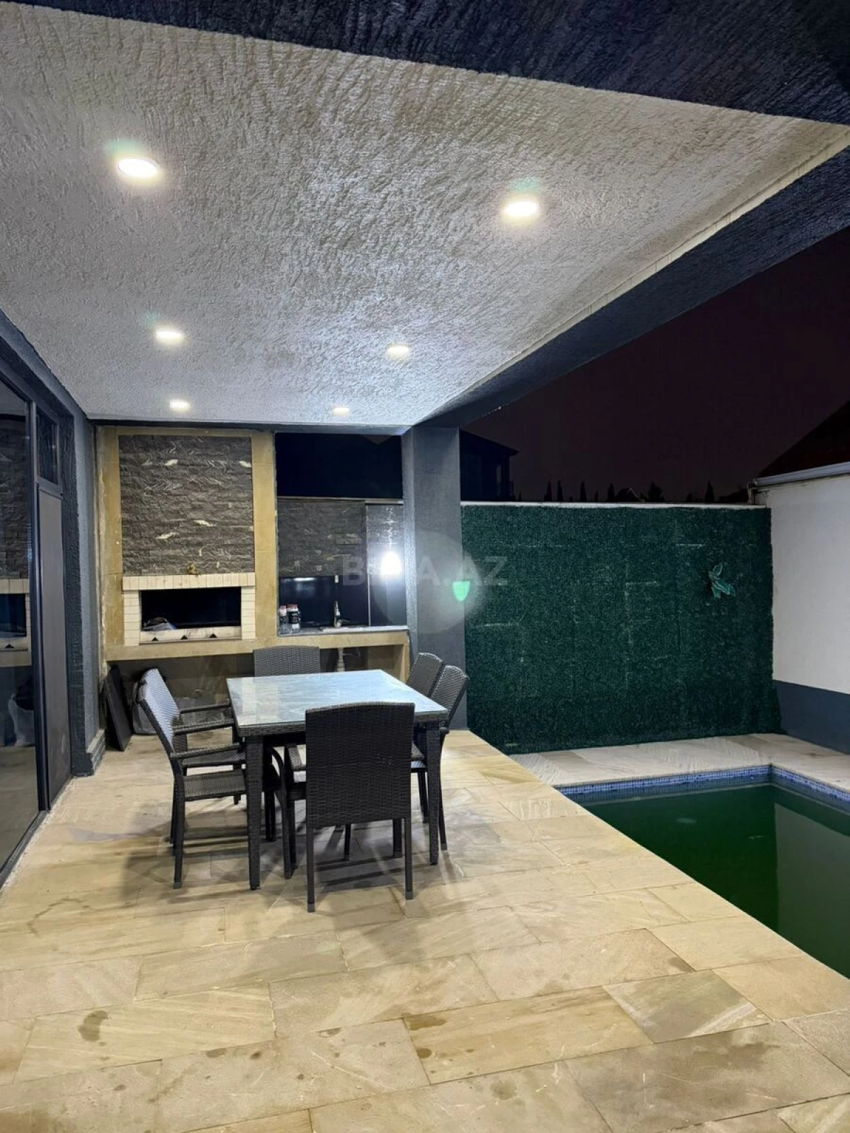 Satılır 4 otaqlı həyət evi 180 m²