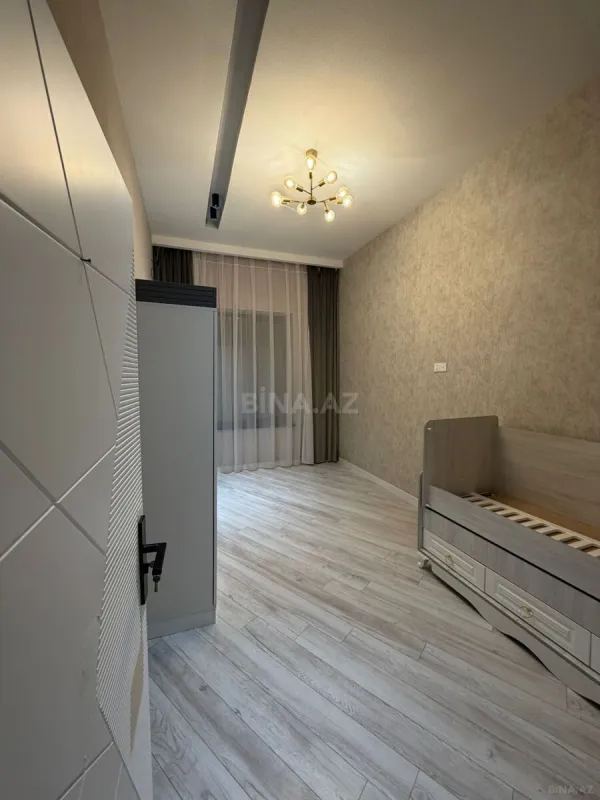 Satılır 4 otaqlı həyət evi 180 m²