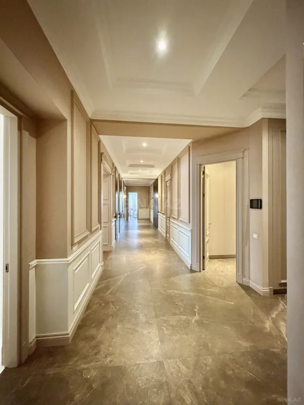 Satılır 7 otaqlı mənzil 285 m²