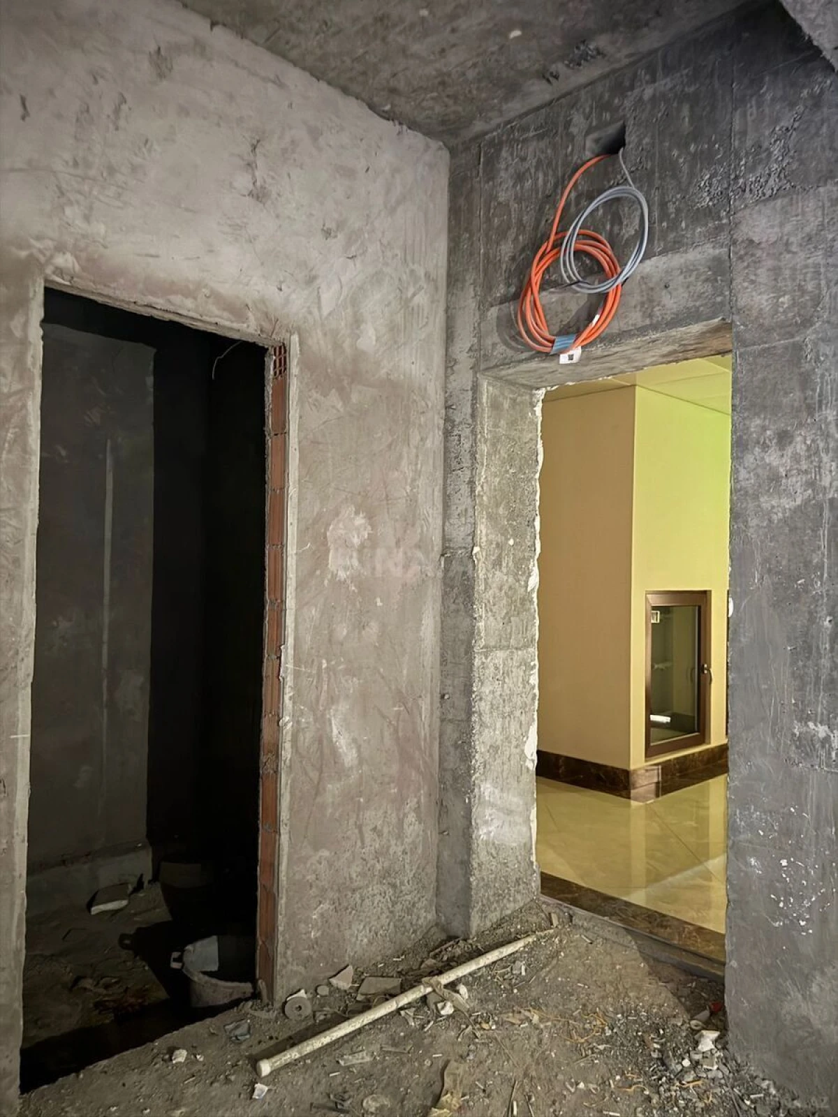 Satılır 3 otaqlı mənzil 135 m²